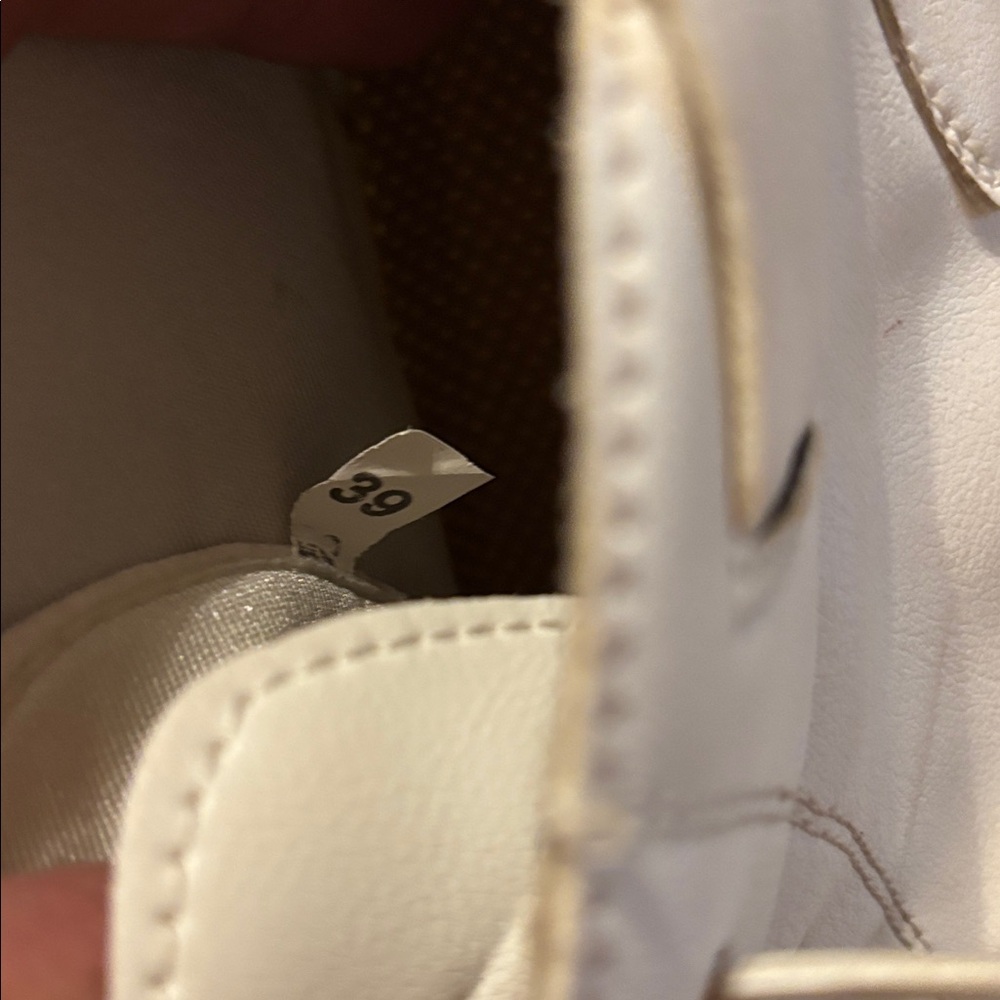 DBeck shoes - Picture 7 of 7